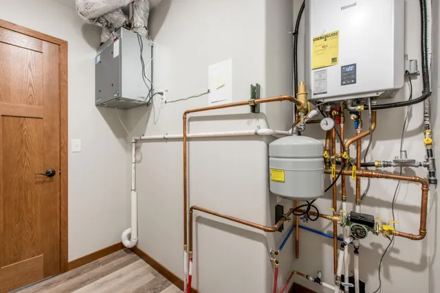 $264,900 | 323 1/2 Fairgrounds Road, Unit 4, Alexandria, MN 56308