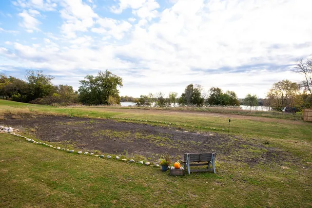 $264,900 | 323 1/2 Fairgrounds Road, Unit 4, Alexandria, MN 56308