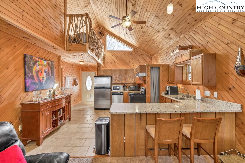 173 Spring Brook Road Newland, NC 28657 - Photo 9 of 38