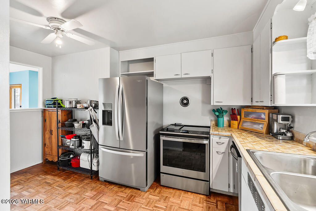 5308 Richey Road Yakima, WA 98908 - Photo 8 of 23 5308RicheyRd-10