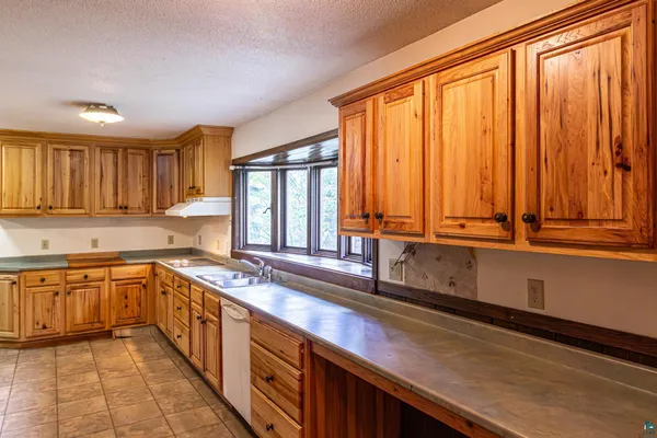 $575,000 | 438 Buckview Road, Ely, MN 55731