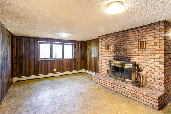 $575,000 | 438 Buckview Road, Ely, MN 55731