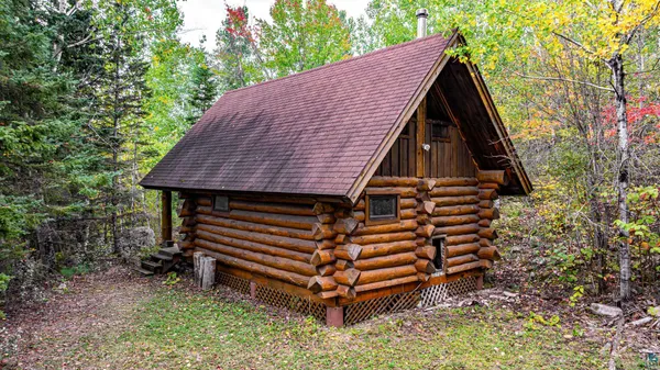 $575,000 | 438 Buckview Road, Ely, MN 55731