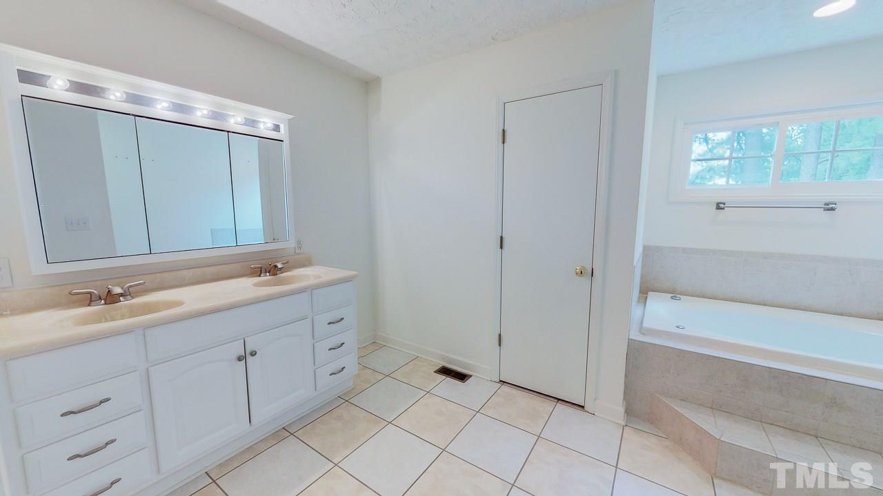 4674 Allensville Road Roxboro, NC 27574 - Photo 5 of 29