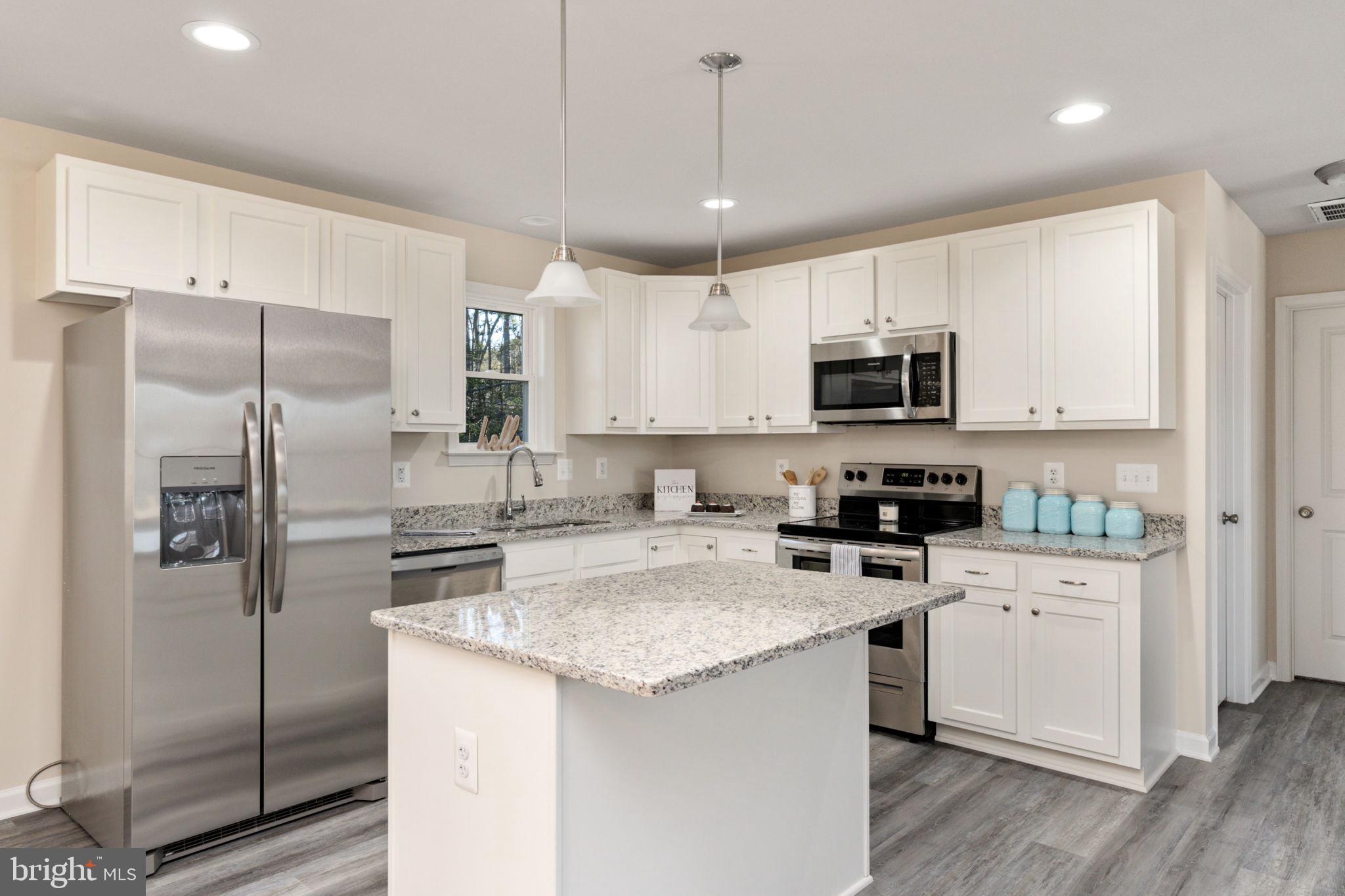 57 Oak Lane Colonial Beach, VA 22443 - Photo 2 of 64