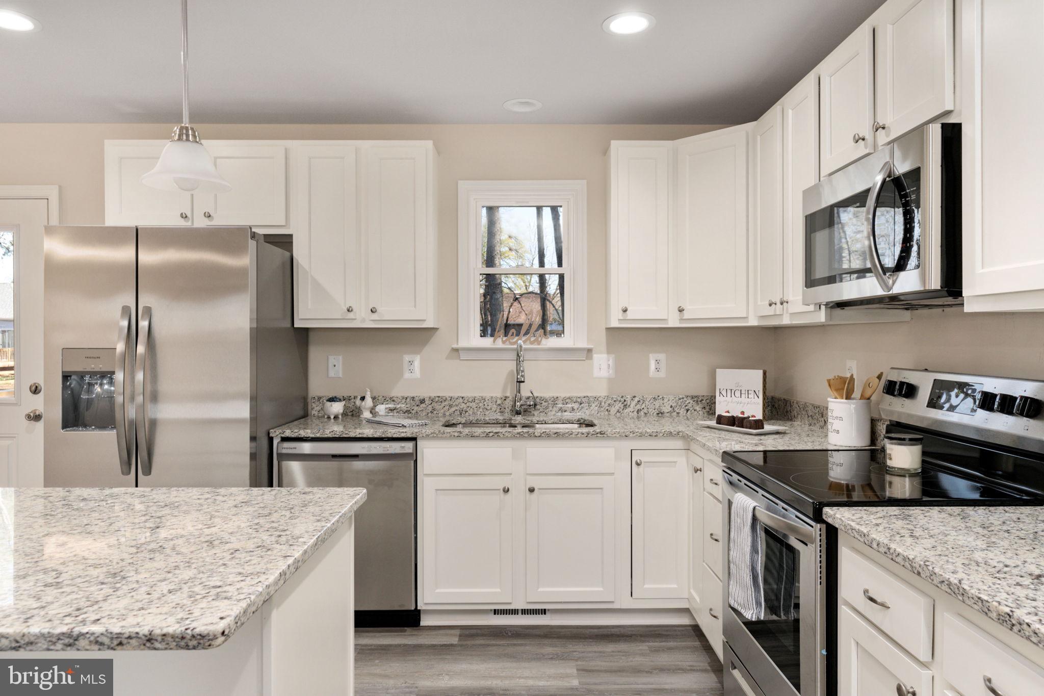 57 Oak Lane Colonial Beach, VA 22443 - Photo 3 of 64