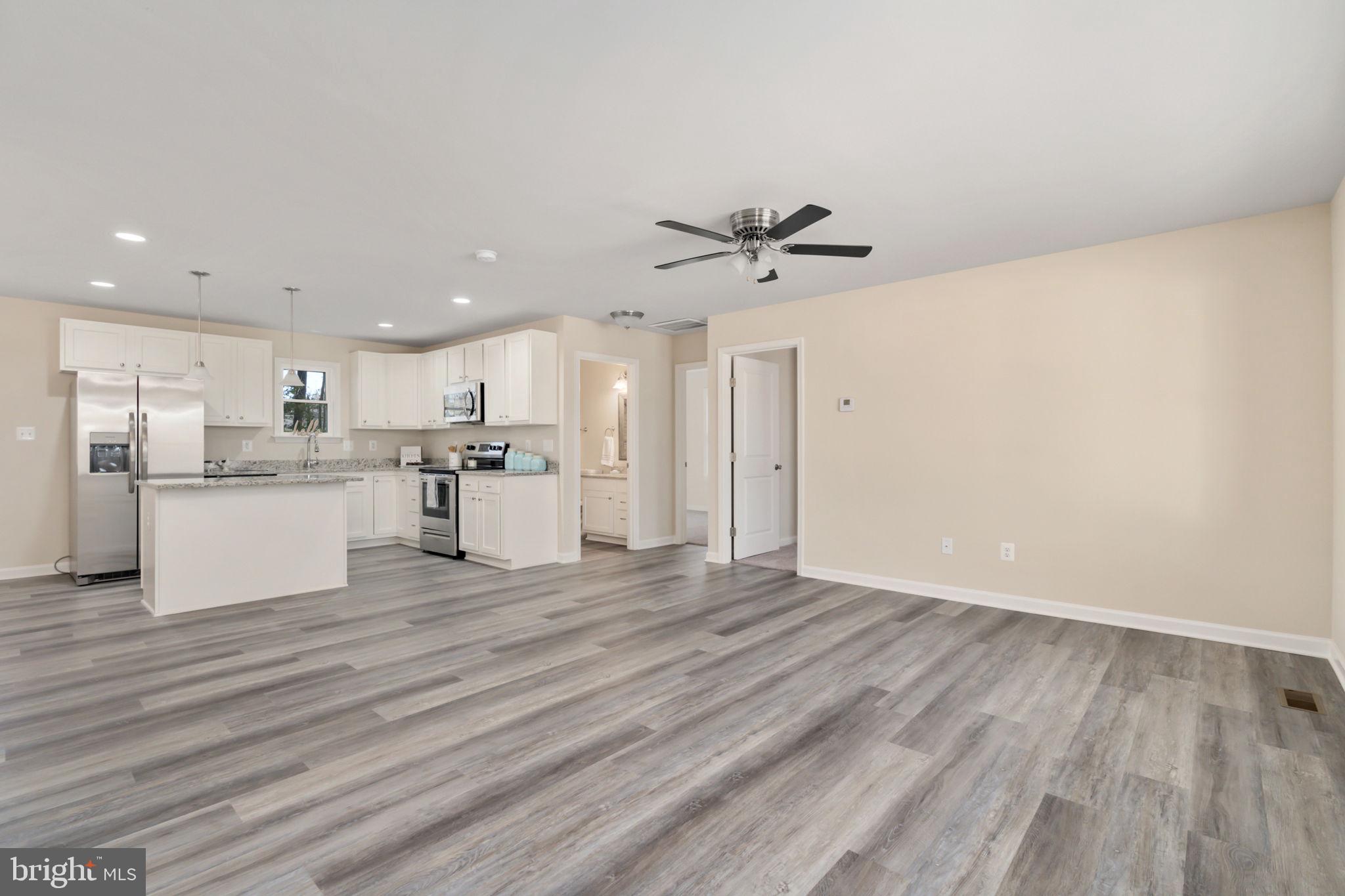 57 Oak Lane Colonial Beach, VA 22443 - Photo 7 of 64