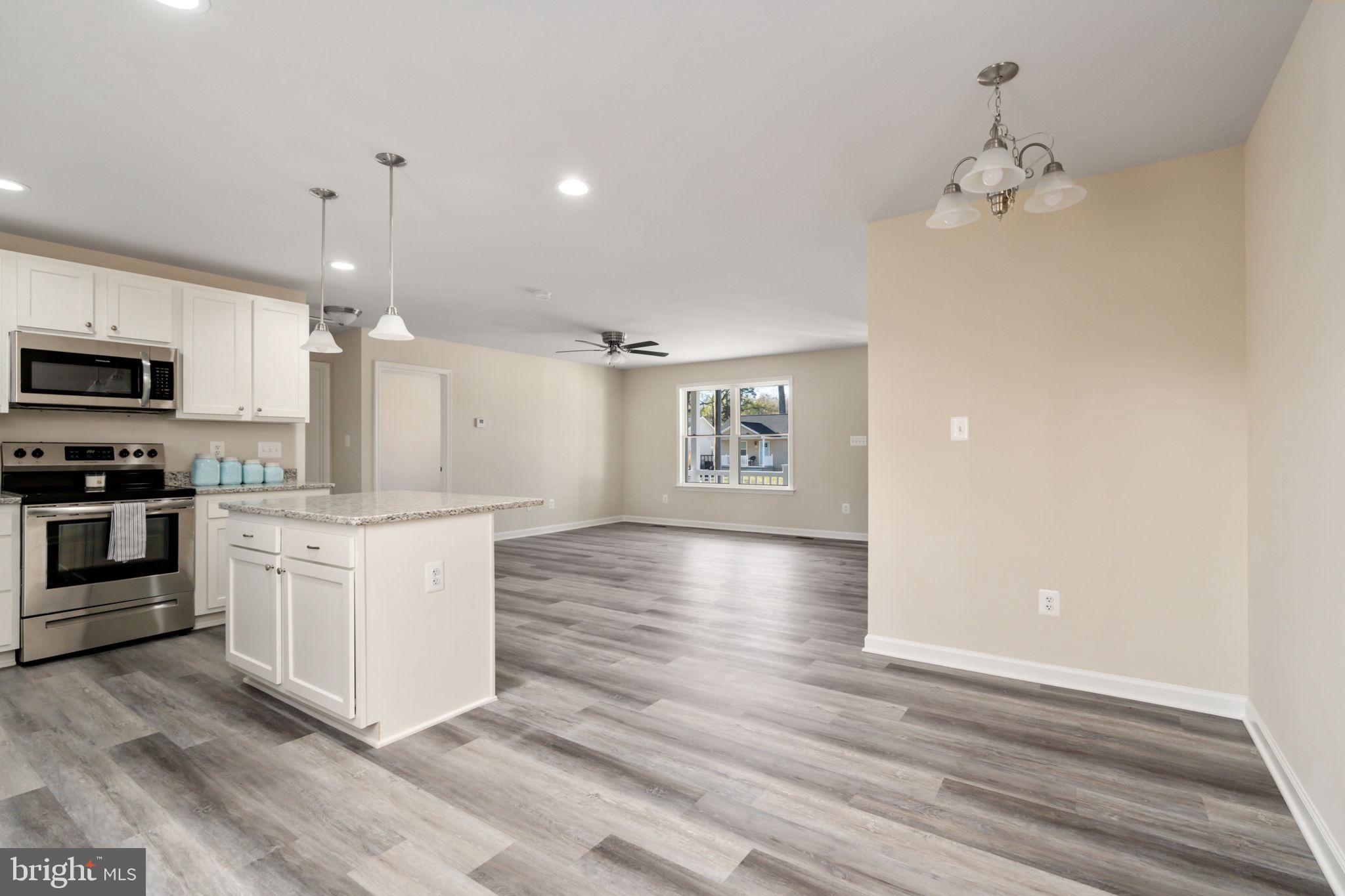 57 Oak Lane Colonial Beach, VA 22443 - Photo 8 of 64