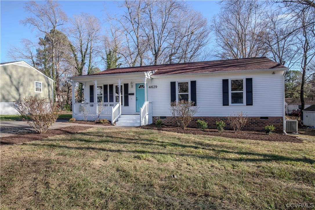 4629 Twelveoaks Road Midlothian, VA 23112 - Photo 22 of 23 a view of a house with a yard covered in snow