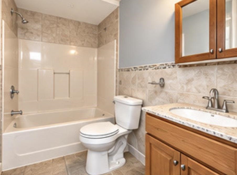 142 Ripley Place Elizabeth, NJ 07206 - Photo 11 of 21 Gallery Image 11