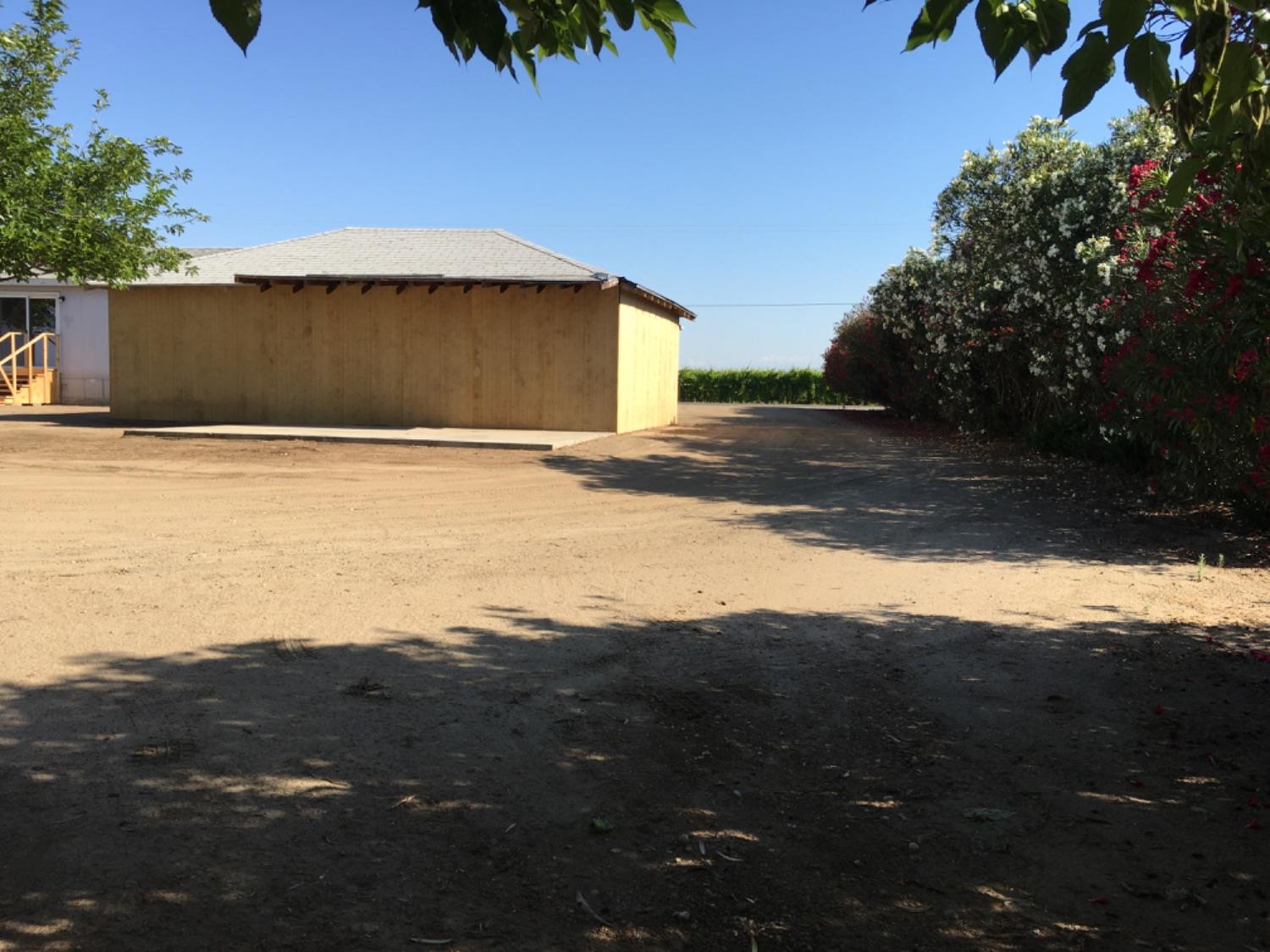 19309 East Adams Avenue Reedley, CA 93654 - Photo 24 of 27 Gallery Image 24