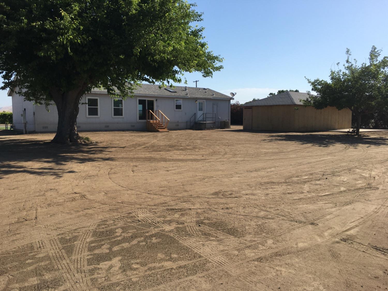 19309 East Adams Avenue Reedley, CA 93654 - Photo 25 of 27 Gallery Image 25