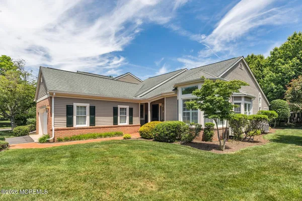 $1,295,000 | 11 Old Farm Road, Little Silver, NJ 07739