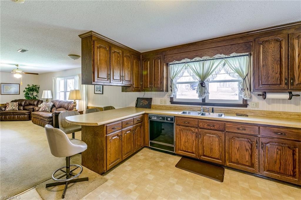 2125 Tobaccoville Road Rural Hall, NC 27045 - Photo 3 of 20