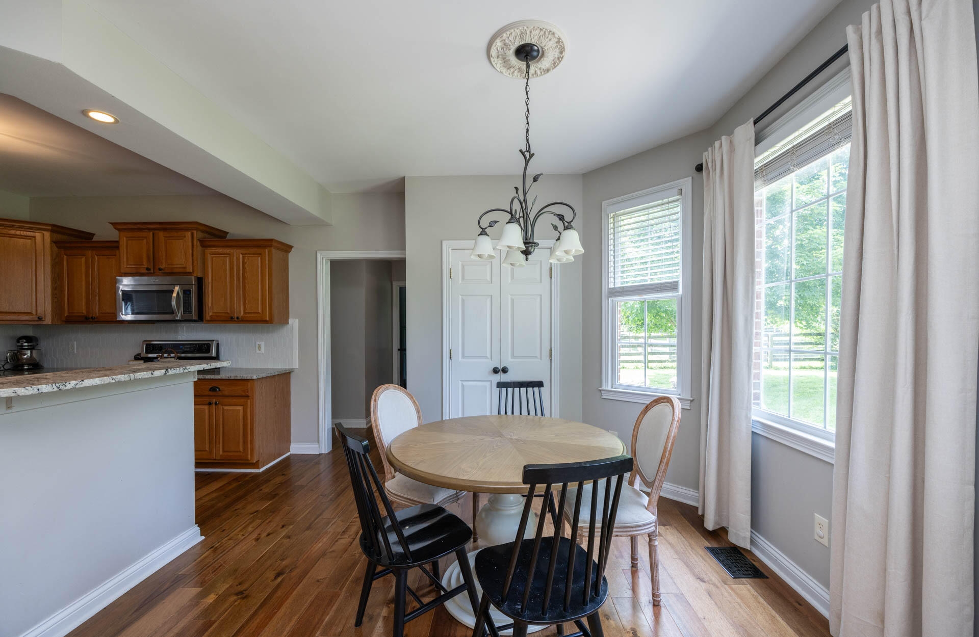 212 Squires Pointe Road Paris, KY 40361 - Photo 13 of 53 5B5A0017
