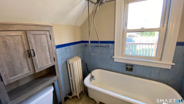 $1,900 | 88 Belleview Avenue, Torrington, CT 06790