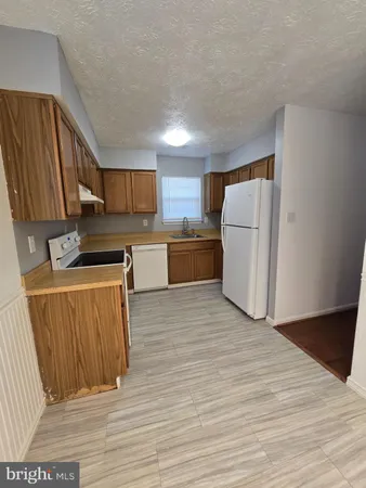 $2,400 | 6062 Red Squirrel Place, Waldorf, MD 20603
