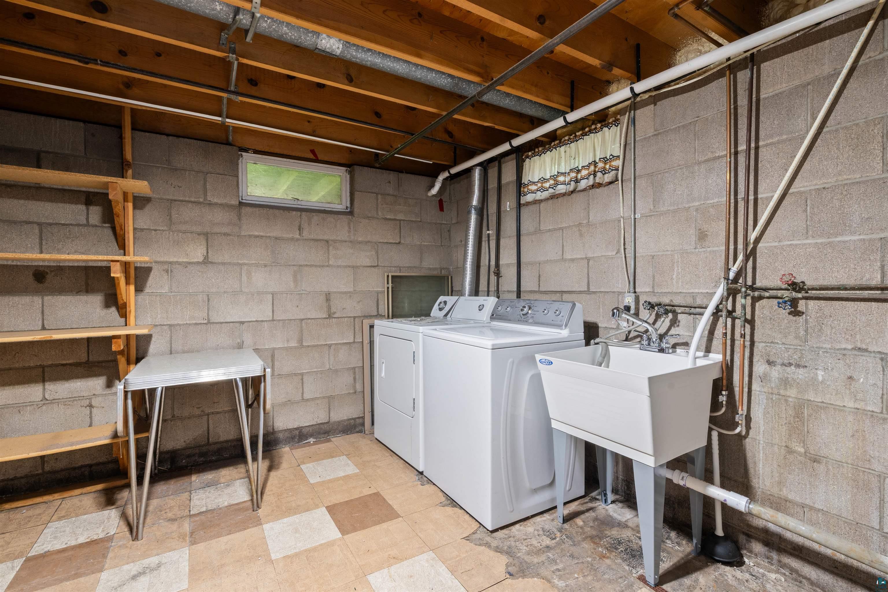 3304 Hutchinson Road Duluth, MN 55811 - Photo 25 of 39