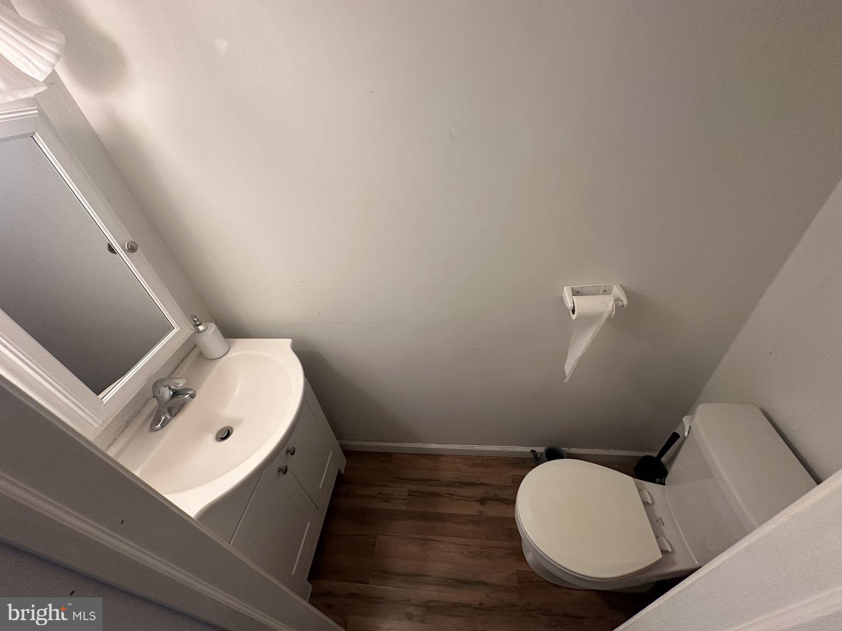 110 Ivy Court Upper Darby, PA 19082 - Photo 16 of 18