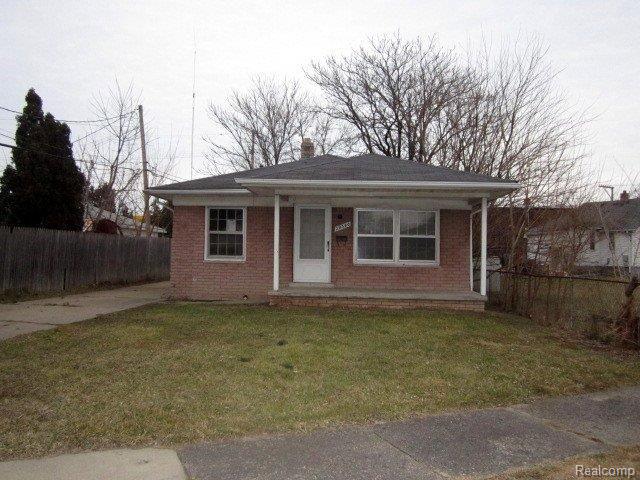 29340 Kelly Road Roseville, MI 48066 - Photo 1 of 13 IMG_3025.JPG