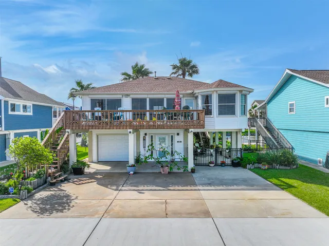 $466,000 | 1309 Blue Heron Drive, Bayou Vista, TX 77563