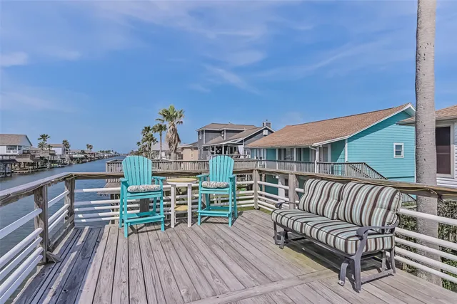 $466,000 | 1309 Blue Heron Drive, Bayou Vista, TX 77563