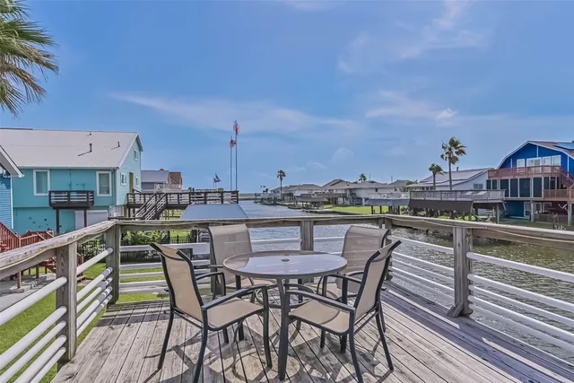 $466,000 | 1309 Blue Heron Drive, Bayou Vista, TX 77563