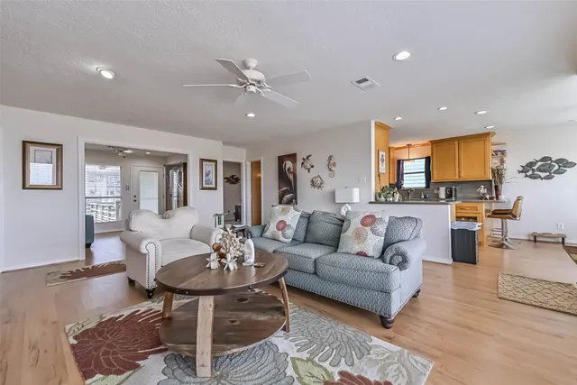 $466,000 | 1309 Blue Heron Drive, Bayou Vista, TX 77563