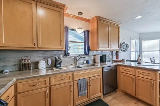 $466,000 | 1309 Blue Heron Drive, Bayou Vista, TX 77563