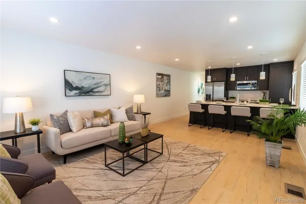 $3,200 | 1551 Uinta Street, Denver, CO 80220