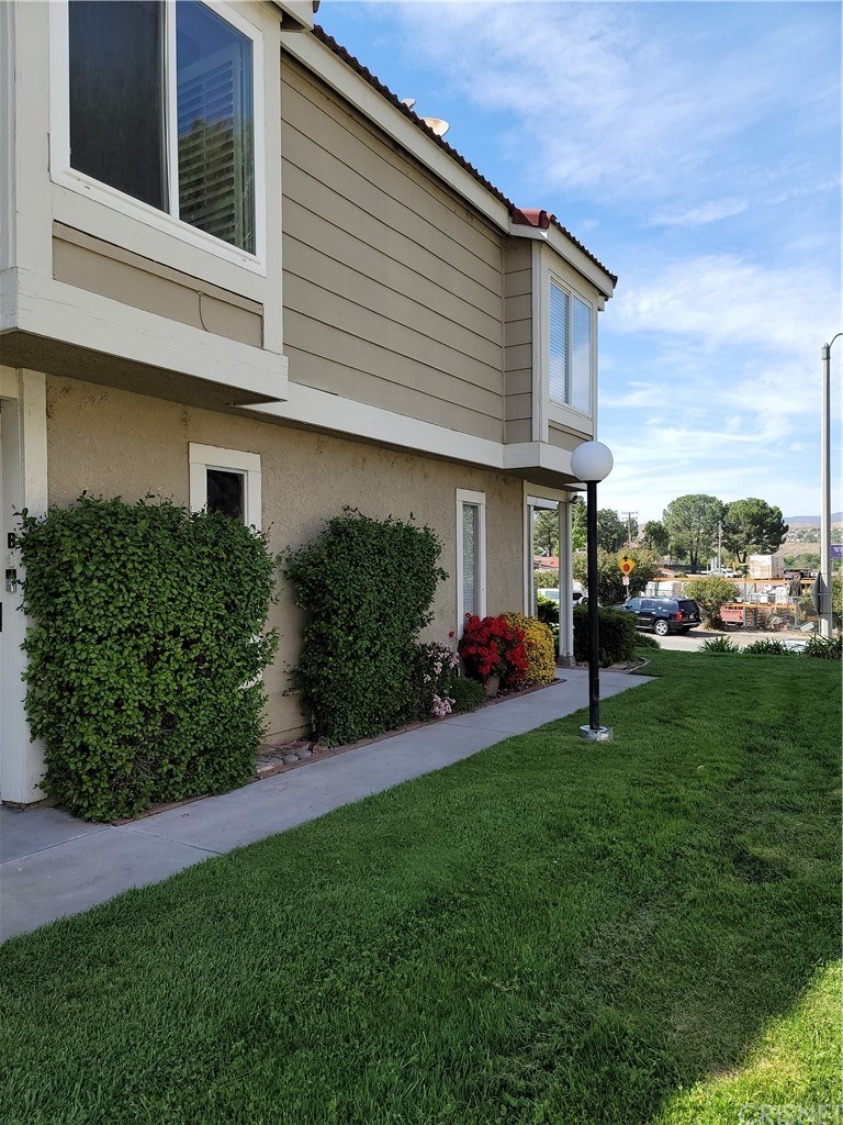 31355 The Old Road, Unit B Castaic, CA 91384 - Photo 1 of 1 Gallery Image 1