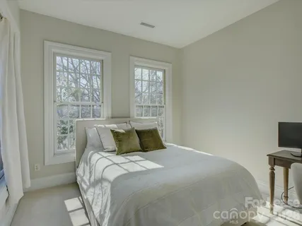 $5,500 | 3278 Park Road, Charlotte, NC 28209