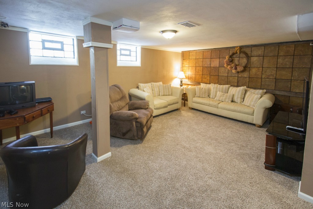 3970 Riveredge Road Cleveland, OH 44111 - Photo 18 of 24 Gallery Image 18