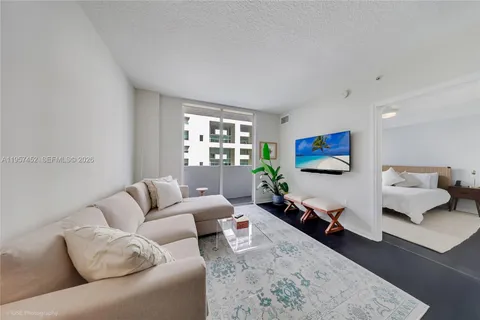 $379,000 | 115 Southwest 11th Street, Unit 505, Miami, FL 33130