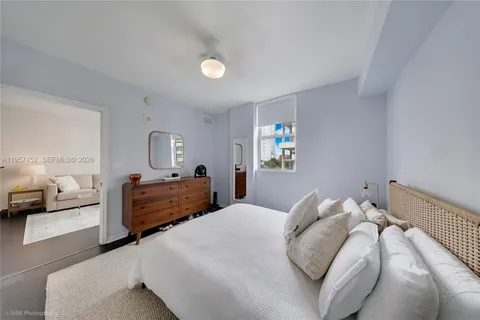 $379,000 | 115 Southwest 11th Street, Unit 505, Miami, FL 33130