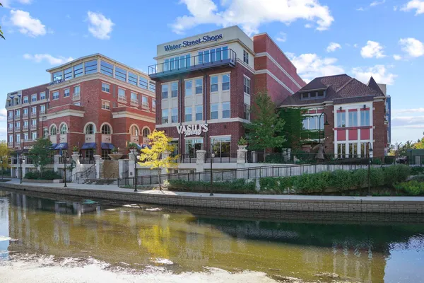 $3,300 | 3252 Cool Springs Court, Naperville, IL 60564