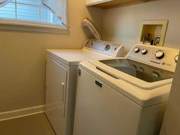 $3,300 | 3252 Cool Springs Court, Naperville, IL 60564