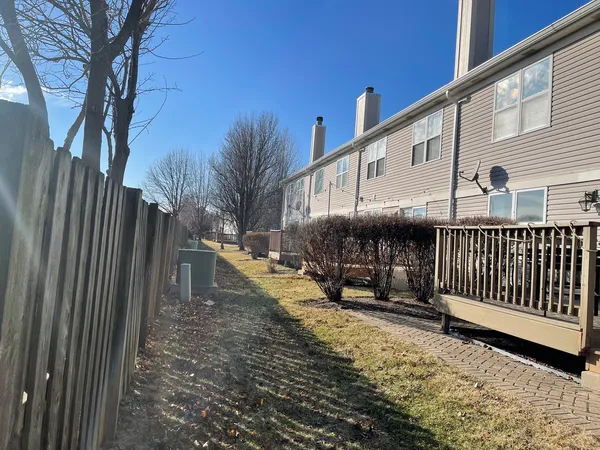 $3,300 | 3252 Cool Springs Court, Naperville, IL 60564