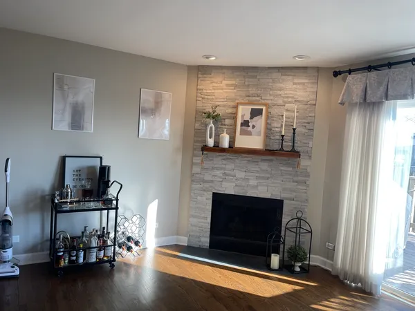 $3,300 | 3252 Cool Springs Court, Naperville, IL 60564