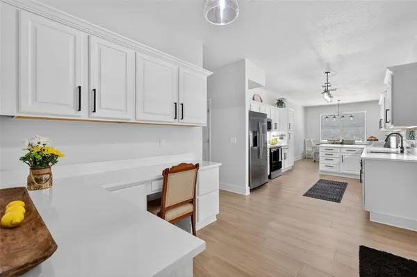 $1,295,000 | 250 North Walker Street, Oakland, FL 34760