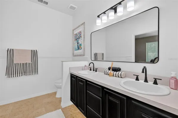 $1,295,000 | 250 North Walker Street, Oakland, FL 34760