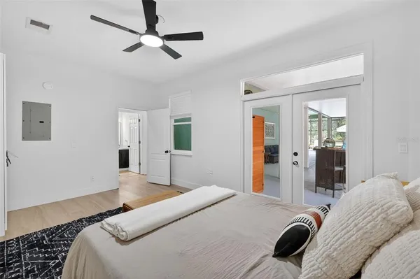 $1,295,000 | 250 North Walker Street, Oakland, FL 34760