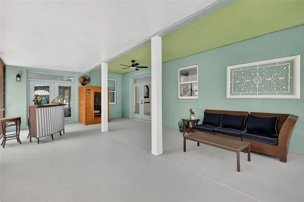 $1,295,000 | 250 North Walker Street, Oakland, FL 34760