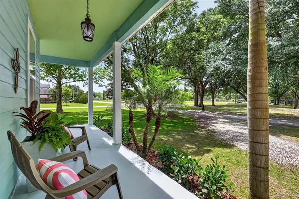 $1,295,000 | 250 North Walker Street, Oakland, FL 34760