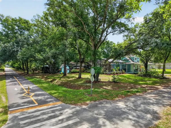 $1,295,000 | 250 North Walker Street, Oakland, FL 34760