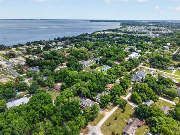 $1,295,000 | 250 North Walker Street, Oakland, FL 34760