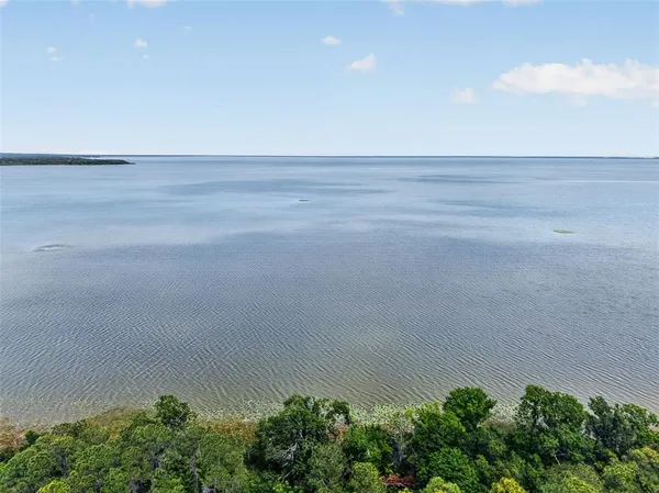 $1,295,000 | 250 North Walker Street, Oakland, FL 34760