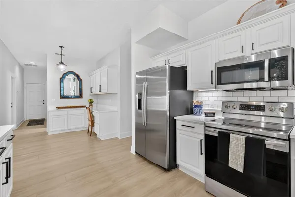 $1,295,000 | 250 North Walker Street, Oakland, FL 34760