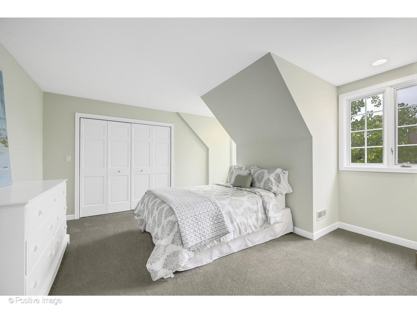 13 Tartan Ridge Road Burr Ridge, IL 60527 - Photo 25 of 37 a bedroom with a bed and a window