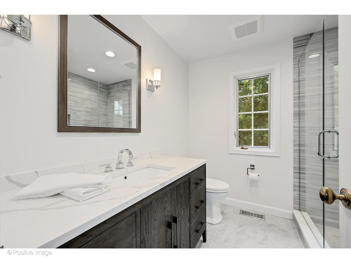 13 Tartan Ridge Road Burr Ridge, IL 60527 - Photo 26 of 37 a bathroom with a sink toilet and shower